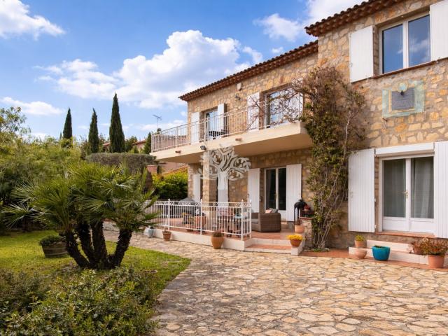 Maison 7 pièces 162 m²