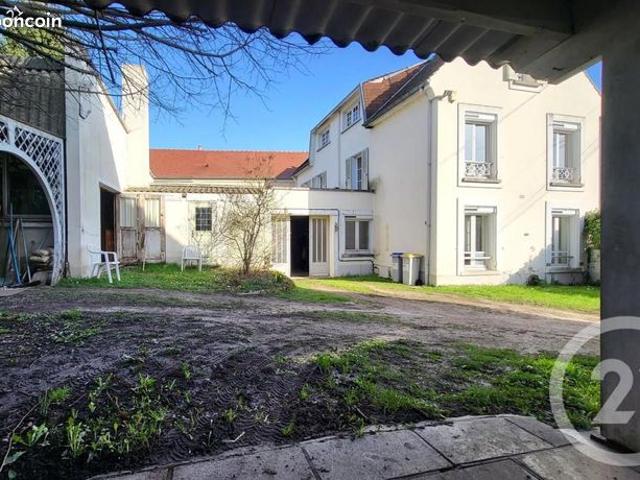 Maison 7 pièces 162 m²