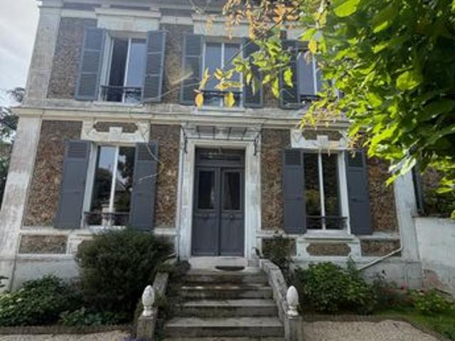 Maison 7 pièces 162 m²