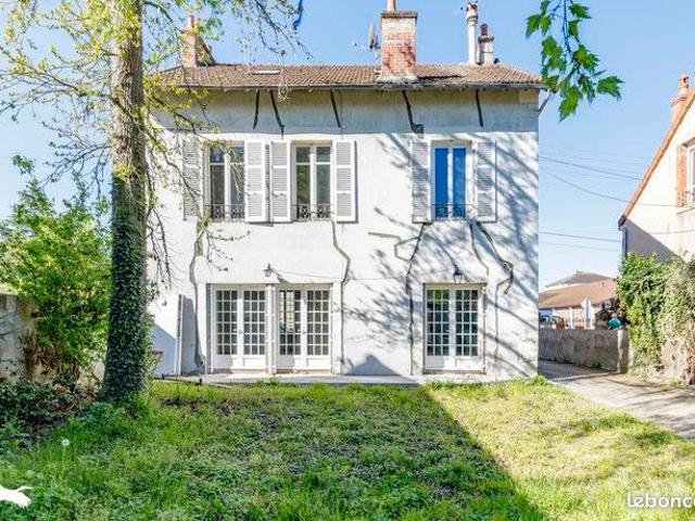 Maison 7 pièces 162 m²