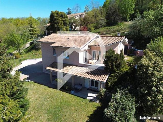 Maison 7 pièces 162 m²
