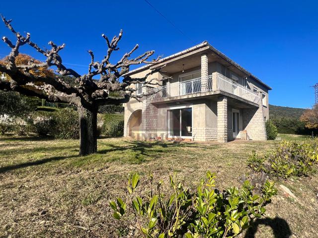Maison 7 pièces 162 m²