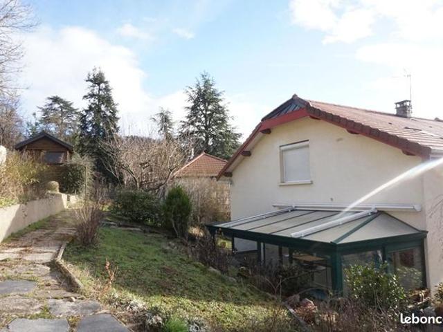 Maison 7 pièces 162 m²