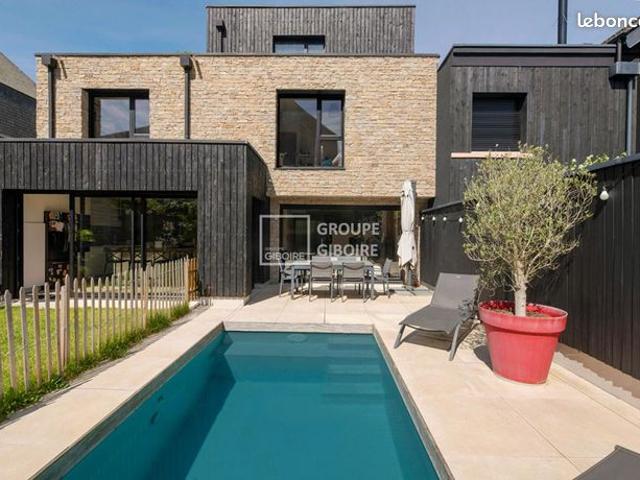 Maison 7 pièces 162 m²
