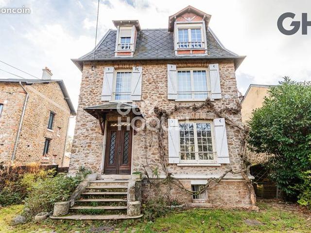 Maison 7 pièces 162 m²