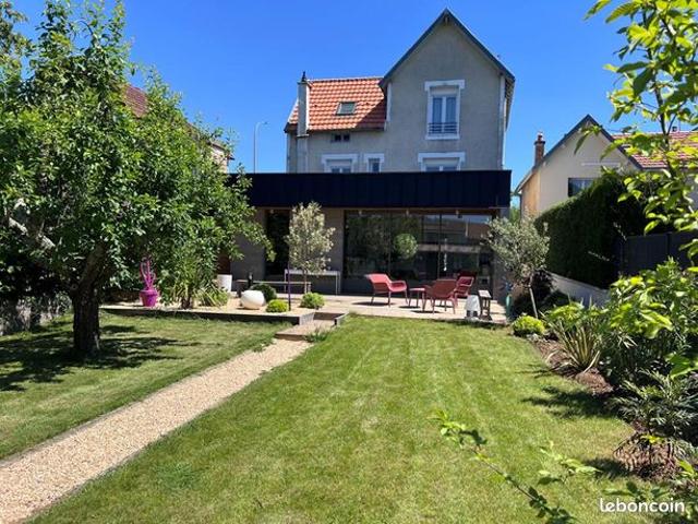 Maison 7 pièces 163 m²