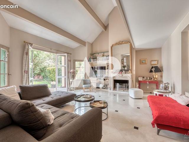 Maison 7 pièces 163 m²