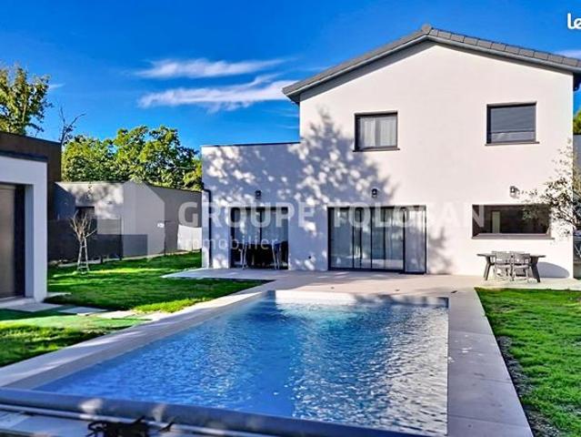 Maison 7 pièces 163 m²