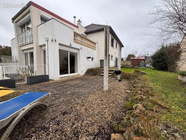 Maison 7 pièces 163 m²