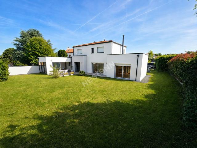 Maison 7 pièces 163 m²