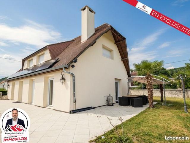 Maison 7 pièces 163 m²