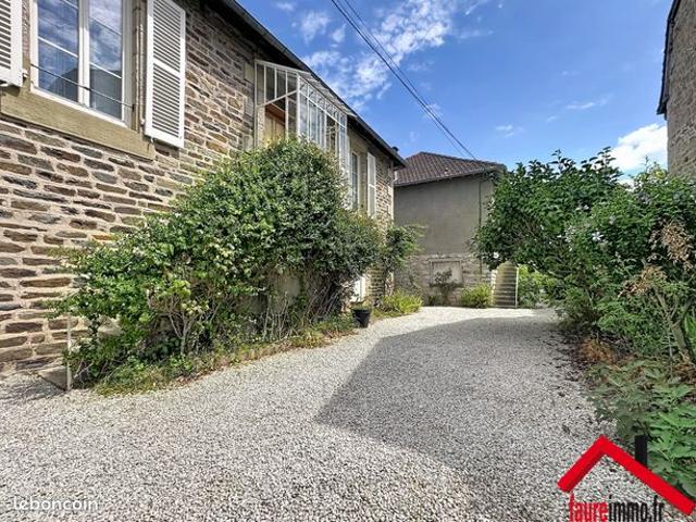 Maison 7 pièces 163 m²