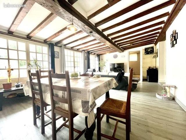 Maison 7 pièces 163 m²