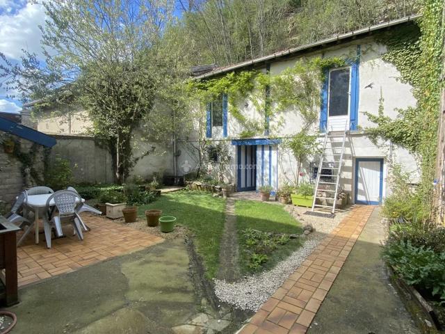 Maison 7 pièces 211 m²