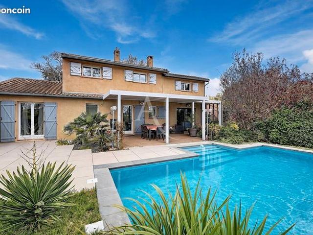 Maison 7 pièces 163 m²