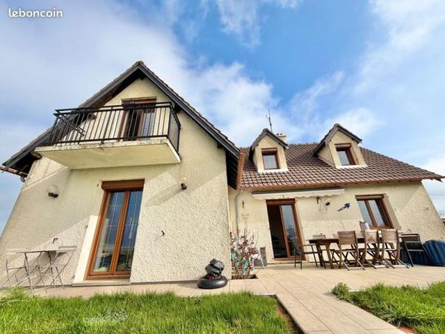 Maison 7 pièces 163 m²
