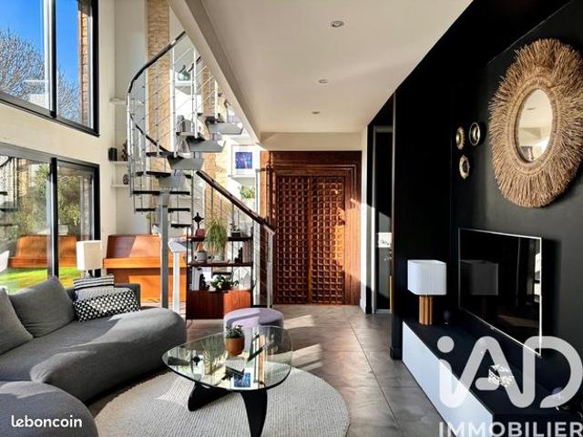 Maison 7 pièces 163 m²