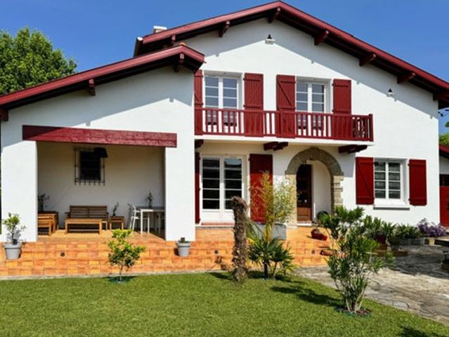 Maison 7 pièces 163 m²