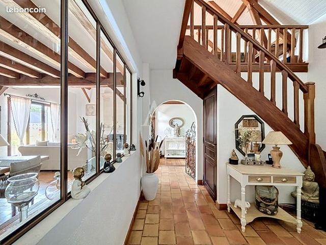 Maison 7 pièces 163 m²