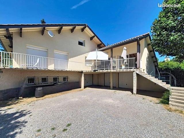 Maison 7 pièces 174 m²