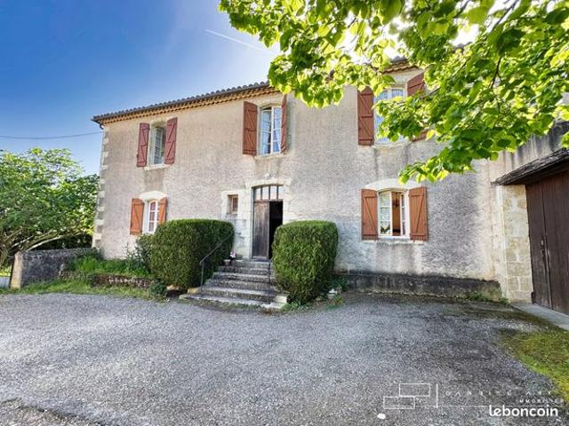 Maison 7 pièces 174 m²