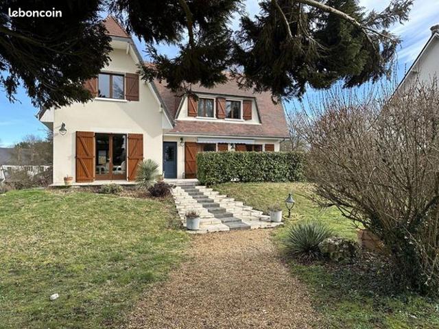 Maison 7 pièces 174 m²