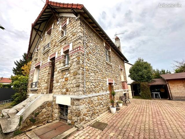 Maison 7 pièces 174 m²