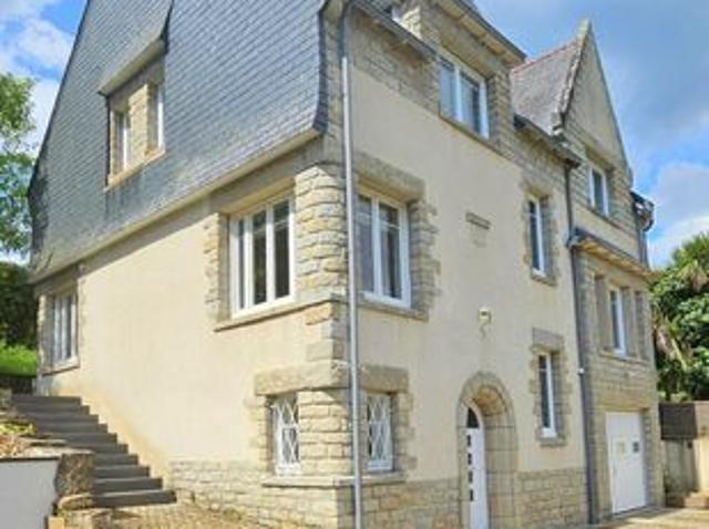 Maison 7 pièces 174 m²