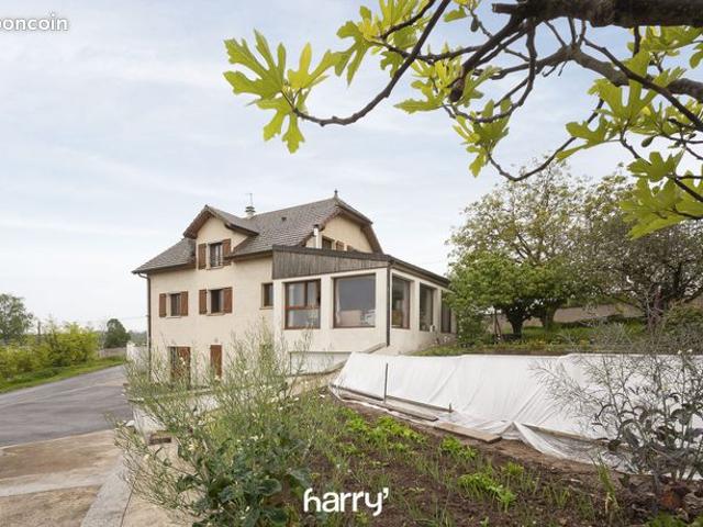 Maison 7 pièces 174 m²