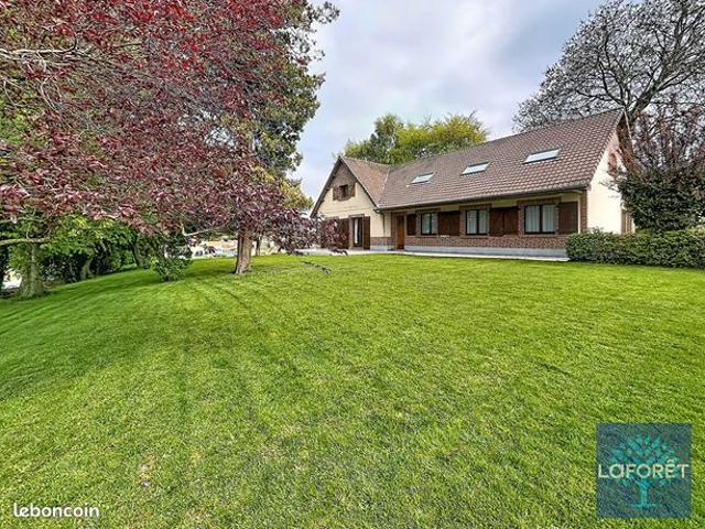 Maison 7 pièces 174 m²