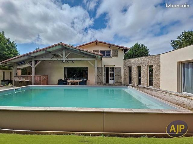 Maison 7 pièces 174 m²