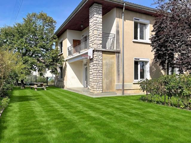 Maison 7 pièces 174 m²