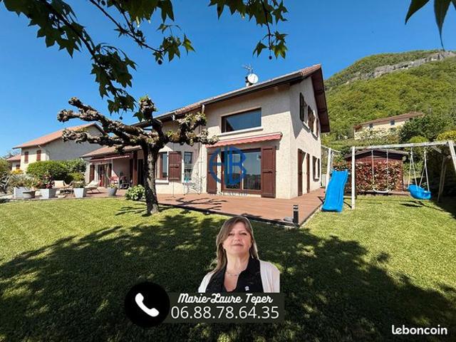 Maison 7 pièces 174 m²