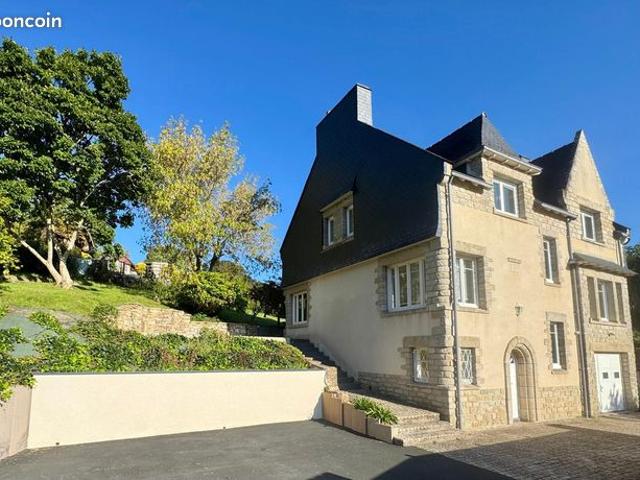 Maison 7 pièces 174 m²
