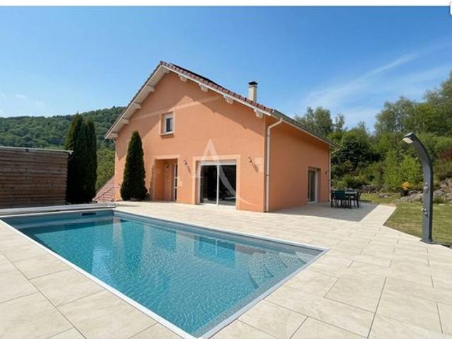 Maison 7 pièces 174 m²