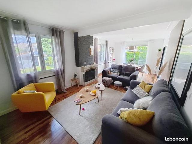 Maison 7 pièces 174 m²