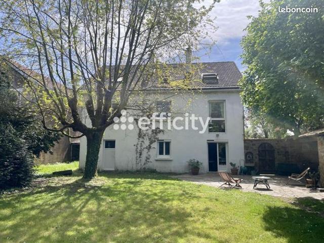 Maison 7 pièces 174 m²