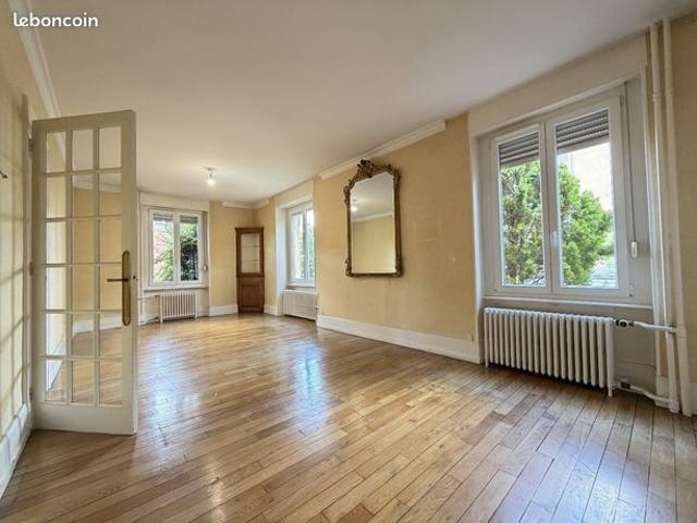 Maison 7 pièces 174 m²