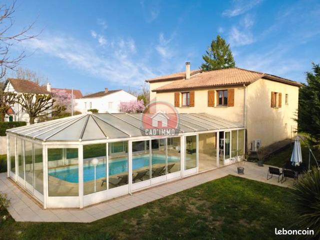 Maison 7 pièces 174 m²