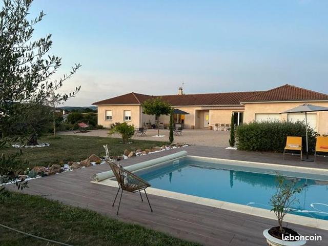 Maison 7 pièces 174 m²