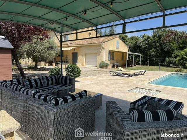 Maison 7 pièces 174 m²