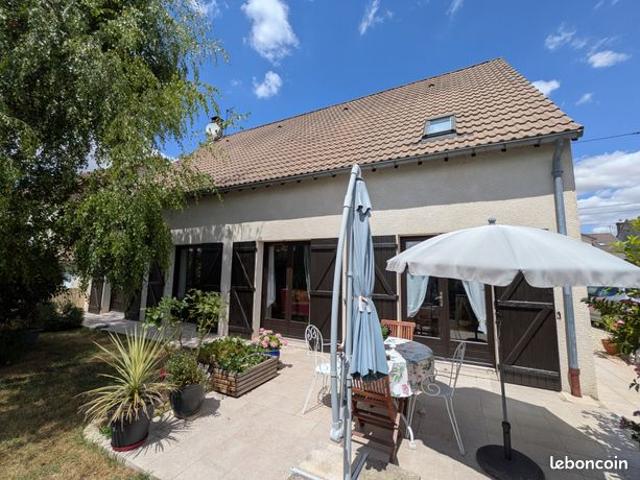 Maison 7 pièces 174 m²