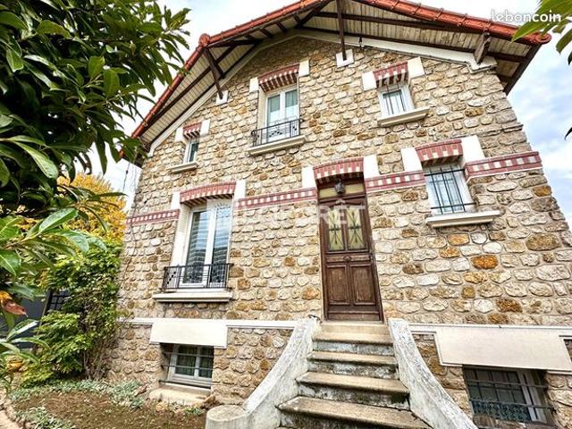 Maison 7 pièces 174 m²