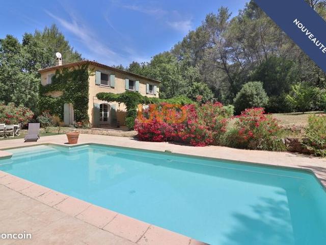 Maison 7 pièces 174 m²