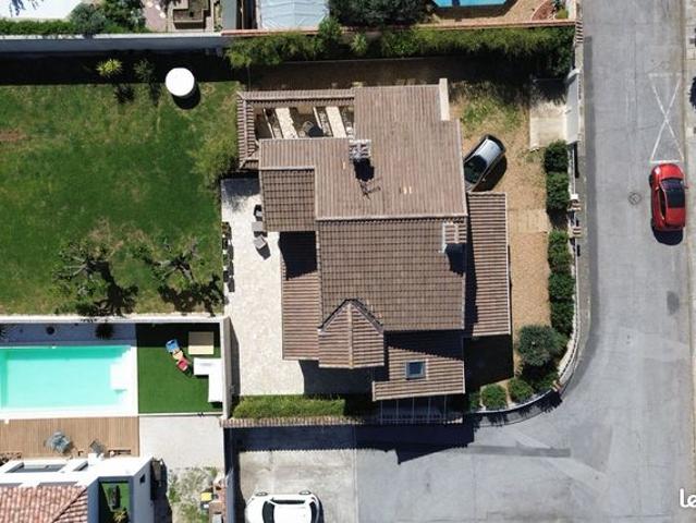 Maison 7 pièces 174 m²
