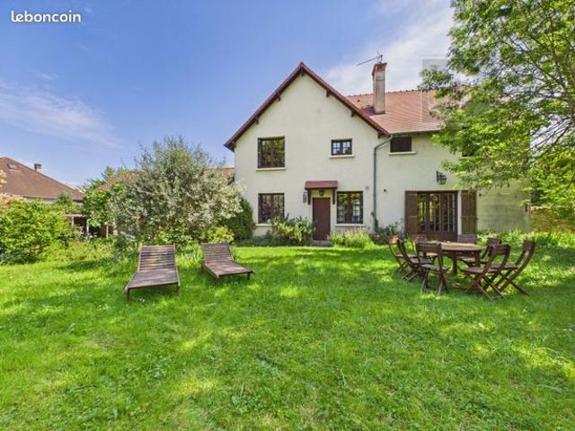 Maison 7 pièces 175 m²