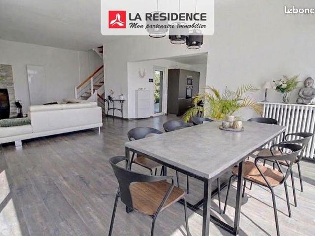 Maison 7 pièces 175 m²