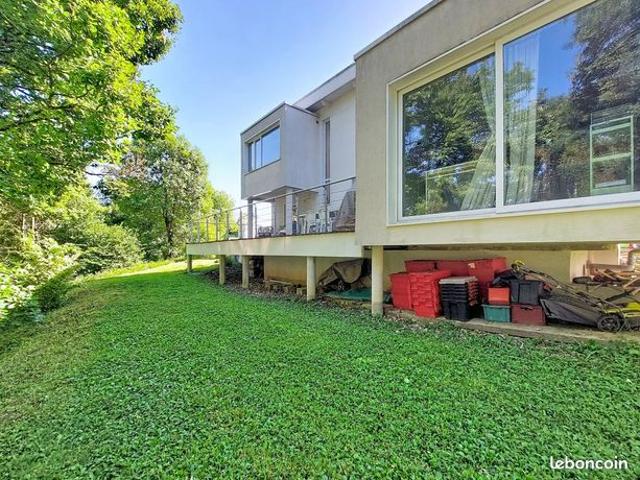 Maison 7 pièces 175 m²