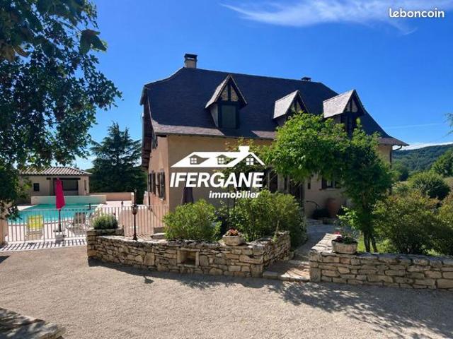 Maison 7 pièces 175 m²