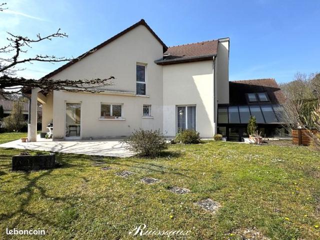 Maison 7 pièces 175 m²